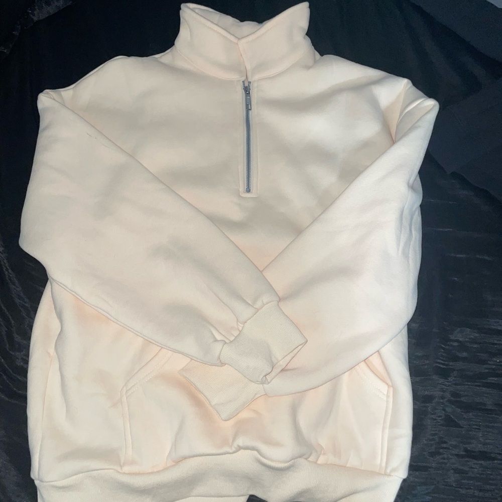 Zip sweatshirt